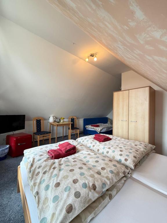 Pension Zum Rheinsberger Leuchtturm - Camera Tripla Con Bagno Privato