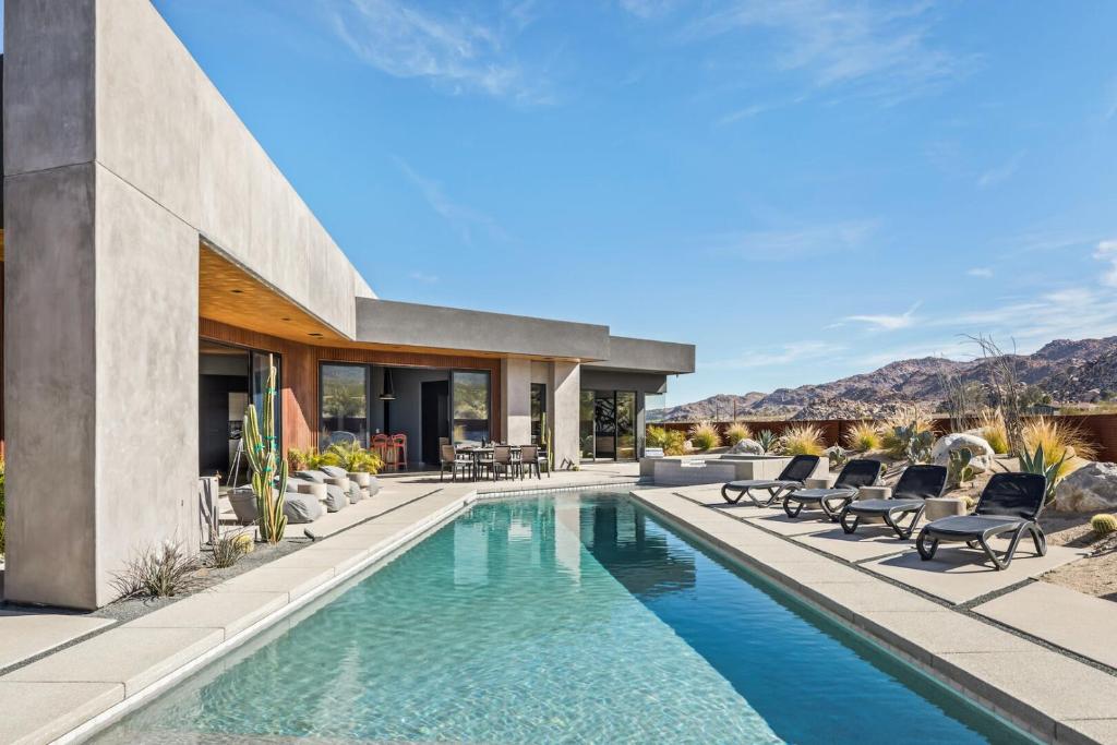 Cactus Cove by Fieldtrip - 4bd villa w Pool Spa and Views, Joshua Tree  (updated prices 2026)
