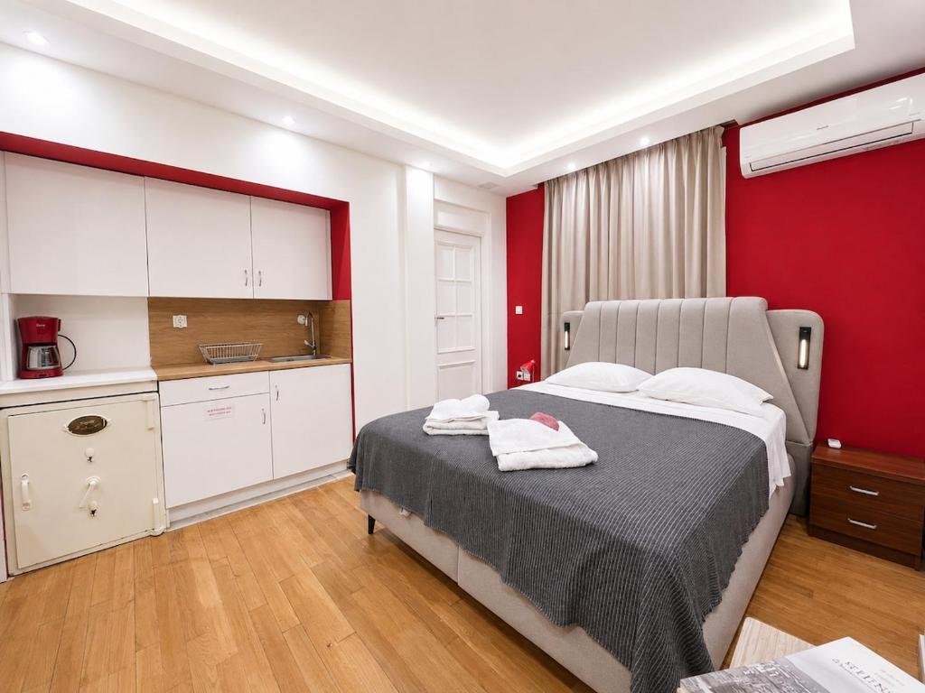 Ermou Central Studio by ΜΡS