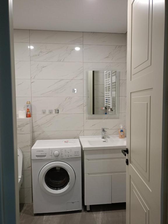 تصویر اتاق‌های cozy apartment - تصویر ۲