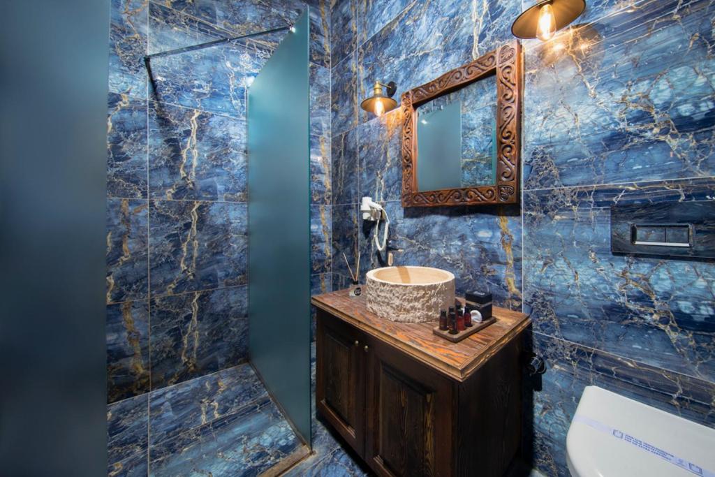 Cappa Via Cave Hotel - Chambre Double De Luxe Avec Baignoire