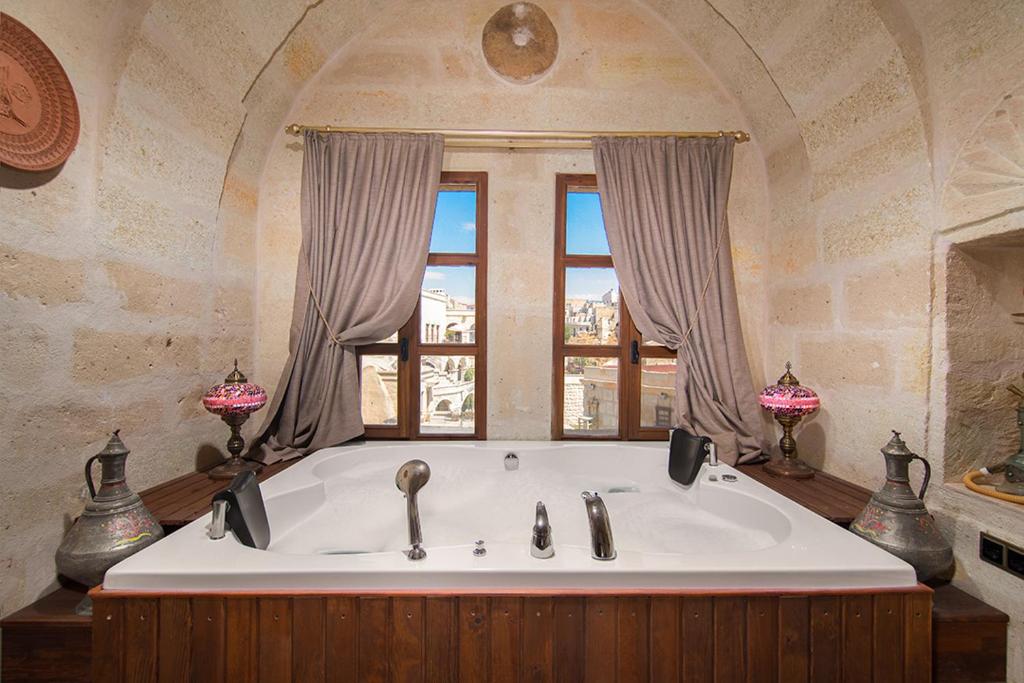 Cappa Via Cave Hotel - Chambre Double De Luxe