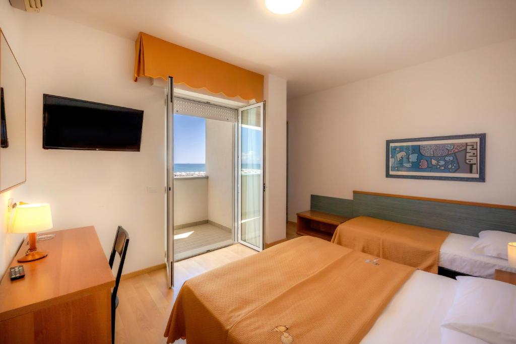 Hotel Parigi - Habitación Doble Superior Con Vistas Al Mar