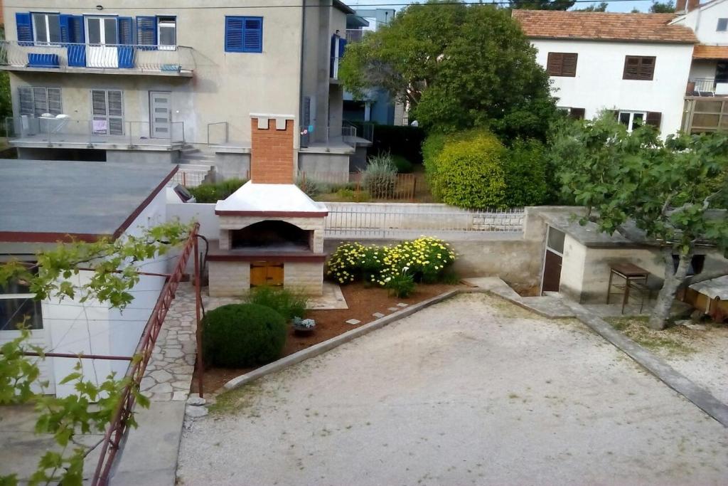 Budova, kde se apartmán nachází