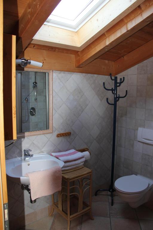 Kúpeľňa v ubytovaní Ferienwohnung Bliem