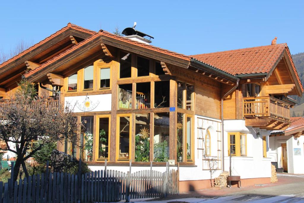 Budova, v ktorej sa apartmán nachádza