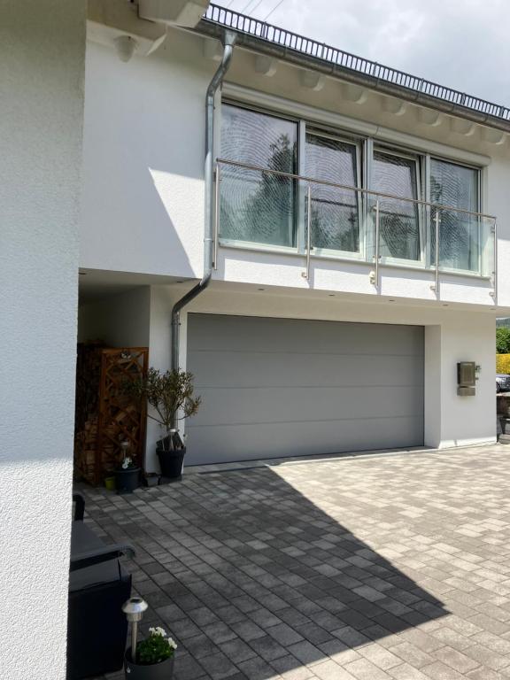 Ferienwohnung Jeannette ideal für Geschäftsreisende, WLAN und Rechnung möglich - Appartamento Con 1 Camera Da Letto