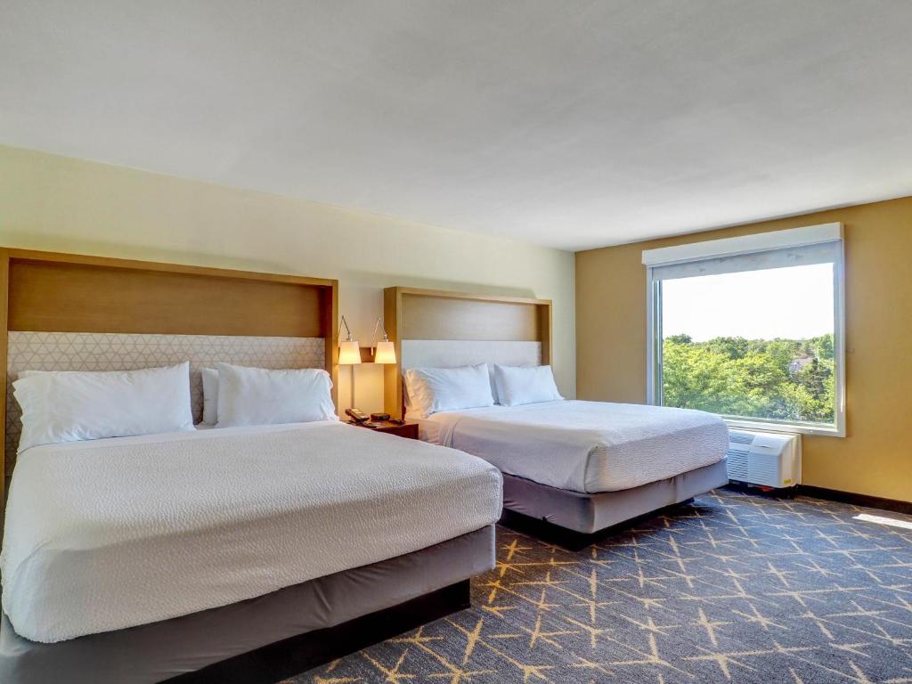 Holiday Inn - Piscataway - Somerset by IHG - Standaard King Kamer Met Twee Kingsize Bedden En Uitzicht Op De Binnenplaats