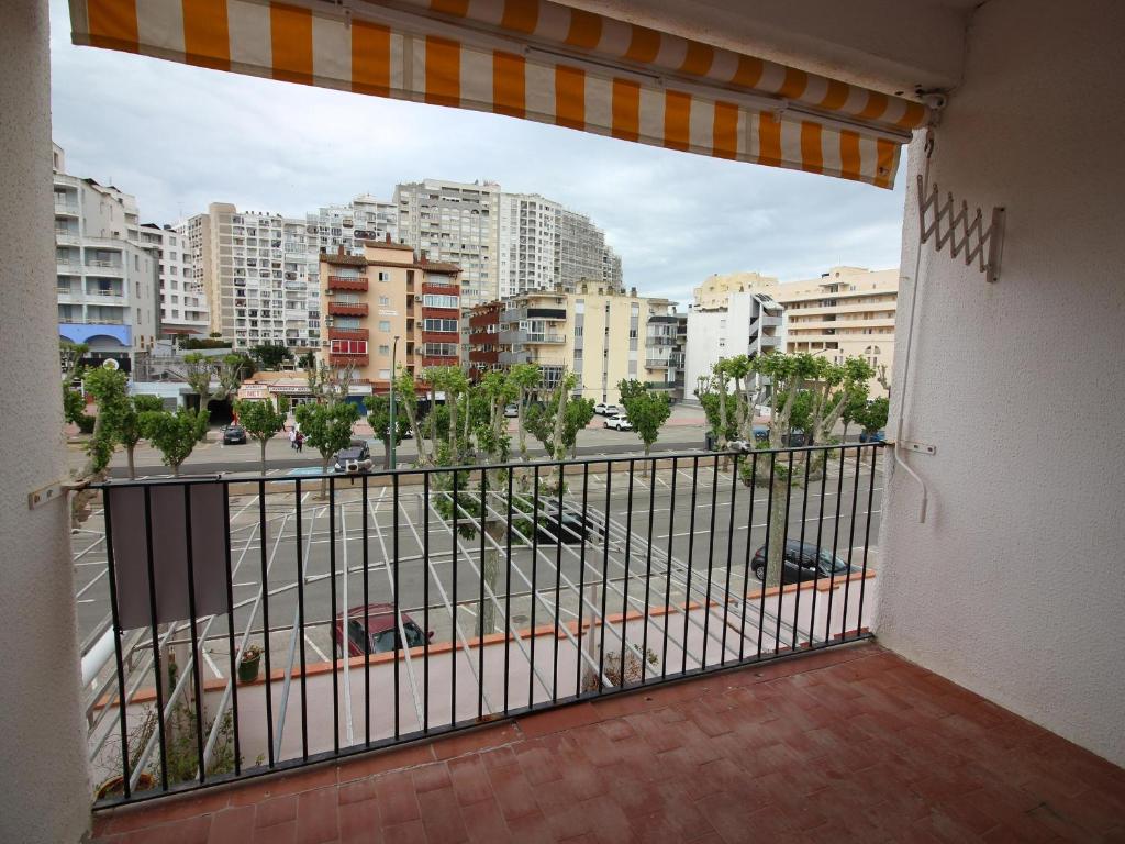 Charmant Appartement à 600m de la Plage avec Balcon et Climatisation