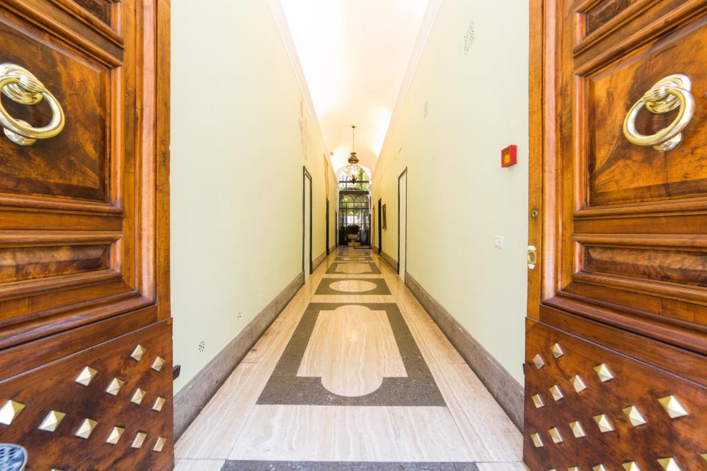 Babuino 79 - Resim 30