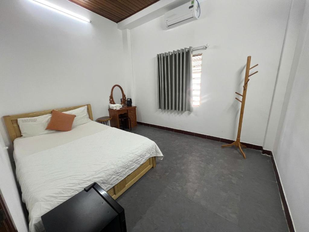 Khang Homestay - Queen Kamer Met Uitzicht Op De Tuin