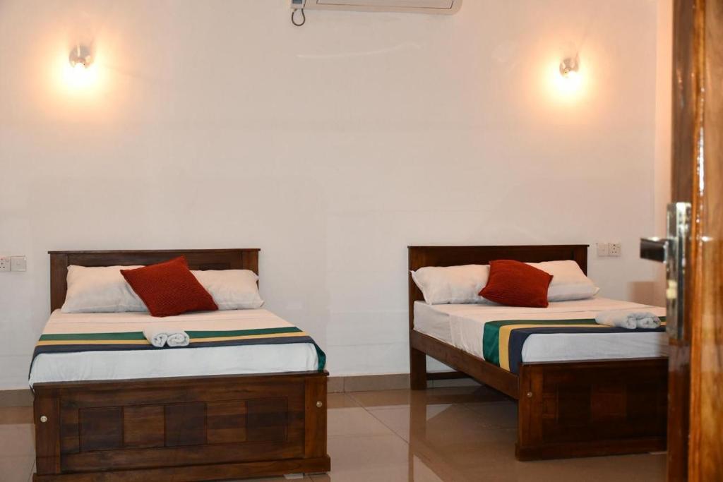 Ratnam Hotel Jaffna - 