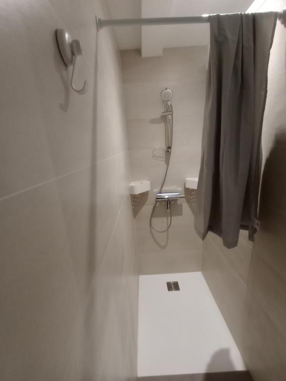 Appartement de 99m2 proche de la mer rénové, 3 chambres - Apartamento De Tres Dormitorios