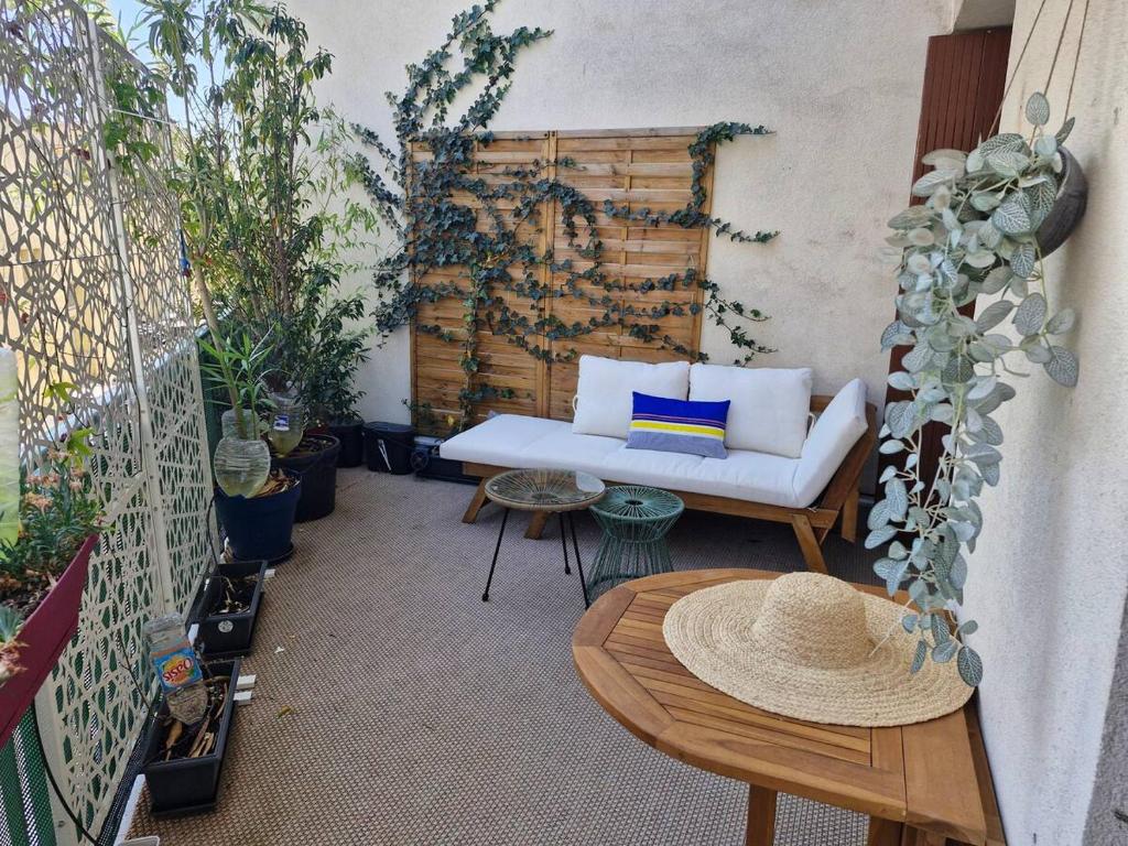 Cozy T2 avec terrasse