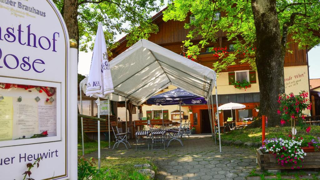 Fotografie z fotogalerie ubytování Hotel Gasthof Rose v destinaci Oy-Mittelberg