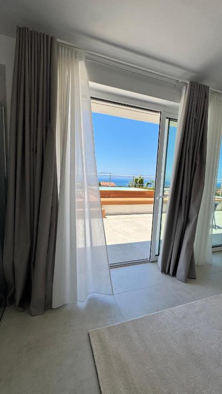 Novaeos Sicily