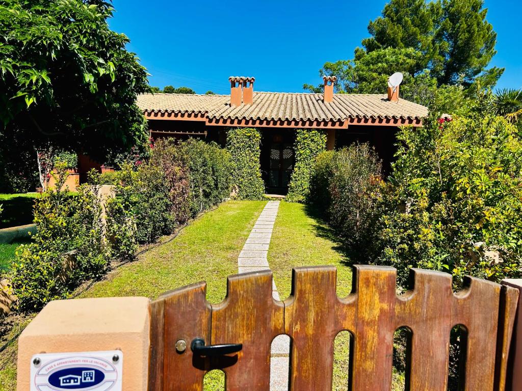 Gallery image of Casa La Thumbergia in Costa Rei