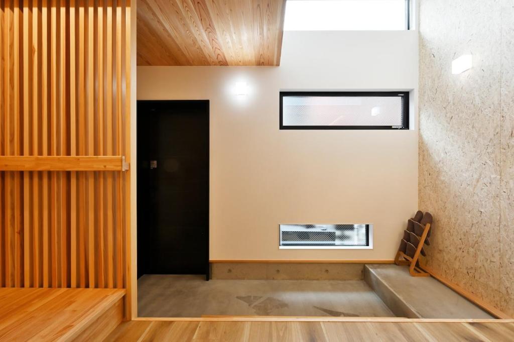 Sunlit House Tsuruhashi