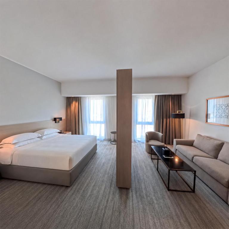 لابی و فضای عمومی Novotel Muscat Airport - تصویر ۵