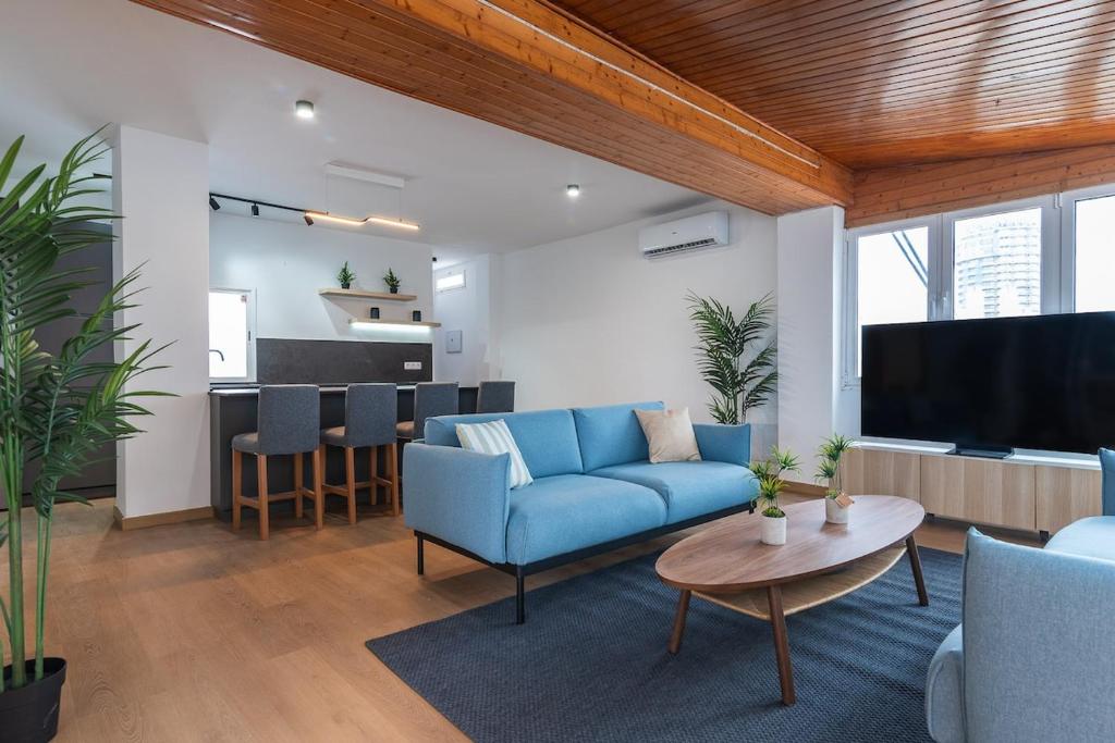 Sky View Penthouse - 1 min to Las Canteras Beach