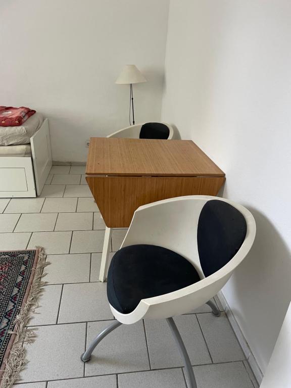 1 Zimmer Wohnung mit Küche und Bad in Wuppertal Ferienwohnung - Departamento