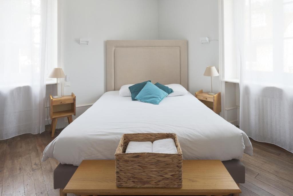 Logis Hostellerie la Chaumière - Habitación Estándar Con Cama Queen