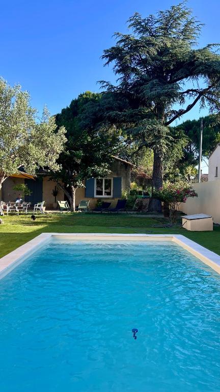 En Automne- Visitez la Provence- Villa 3 chambres-6 personnes- jardin & piscine