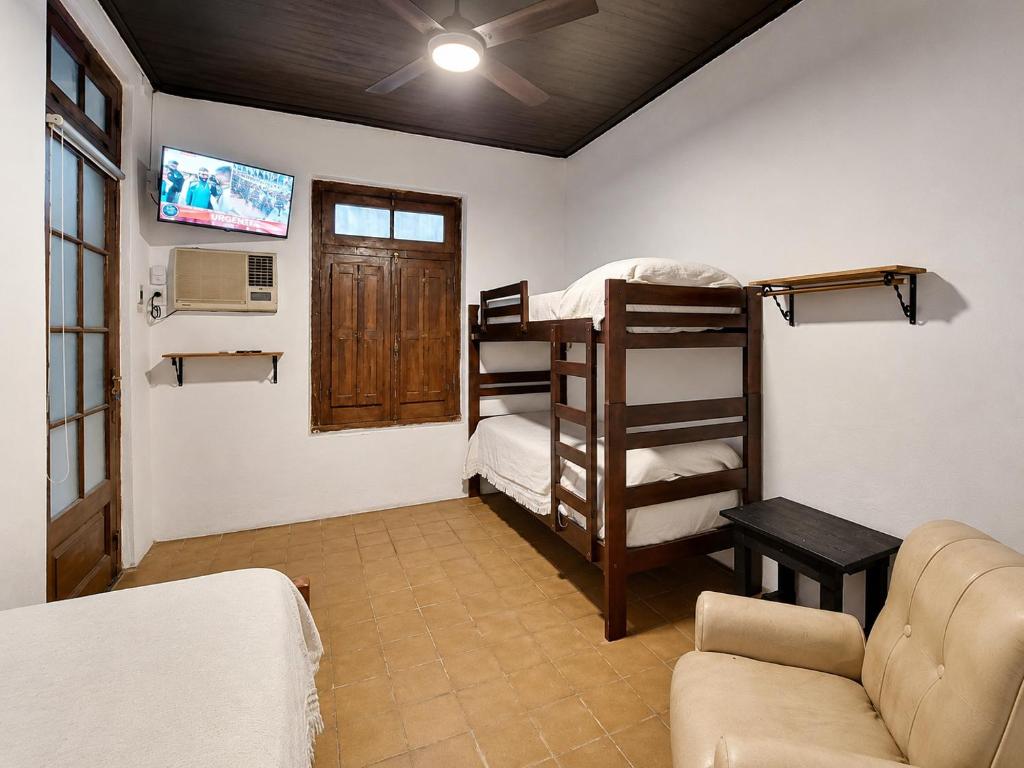 El Gran Gomero Hostal & Motoposada - Standaard Vierpersoonskamer