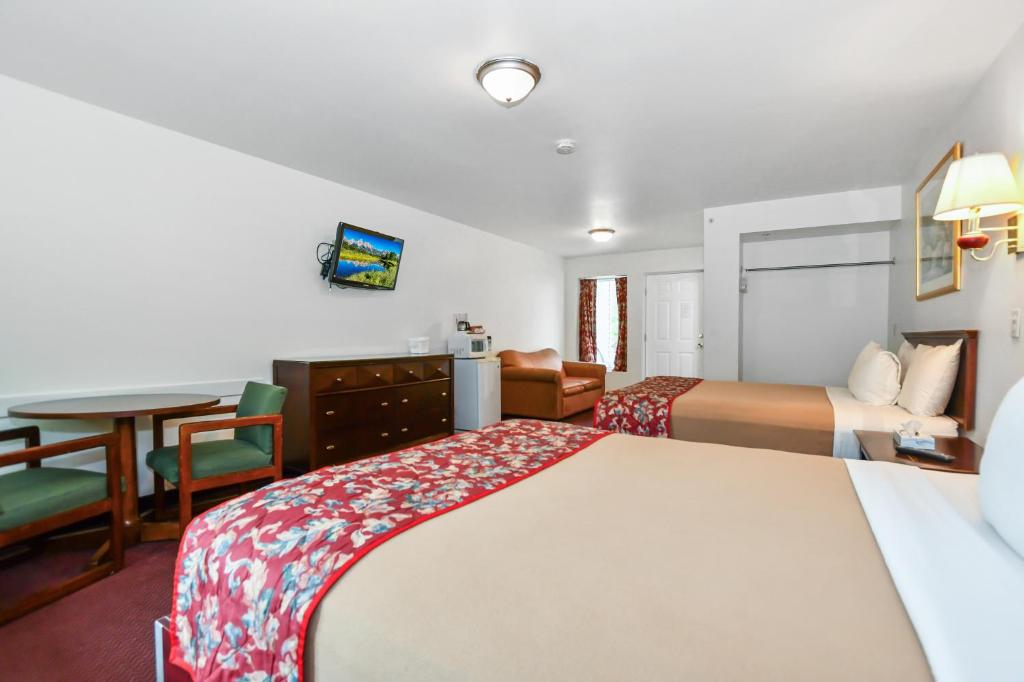 Studio Motel of Lake George photo