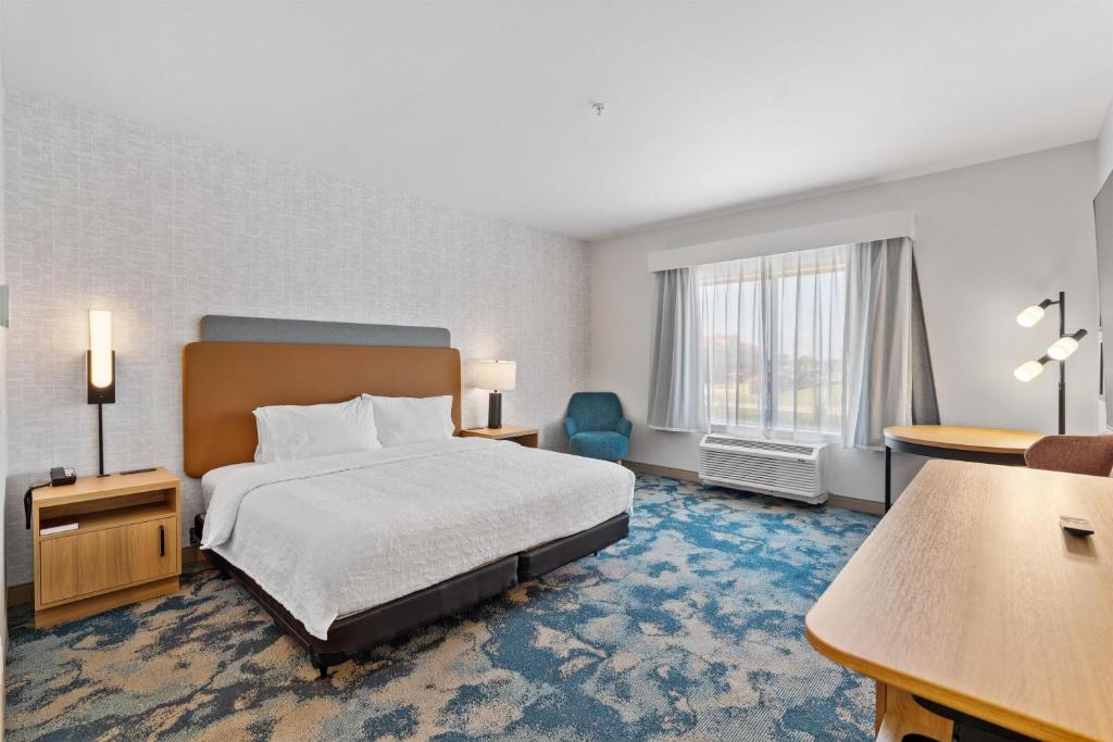 Hampton Inn By Hilton Wharton - Quarto King - Acesso Auditivo/Não Fumador