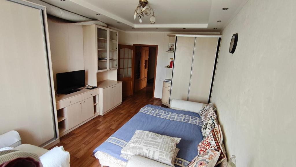 Spacious apartment on Pavlovo Pole metro station Botanical Garden
