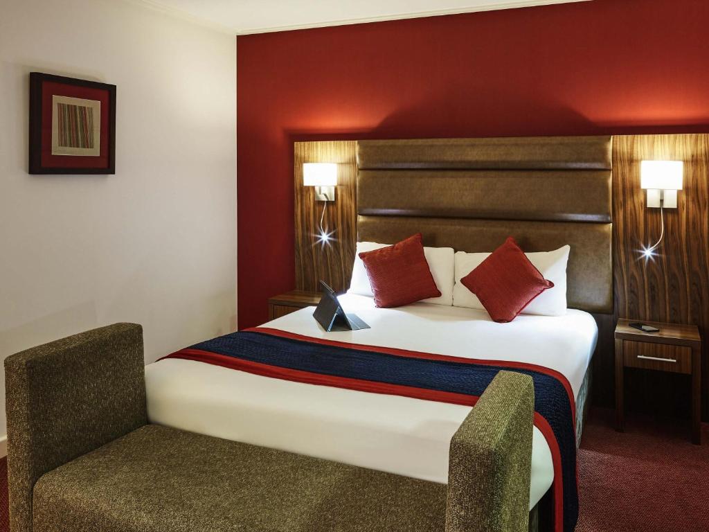 Mercure Newbury West Grange Hotel - 