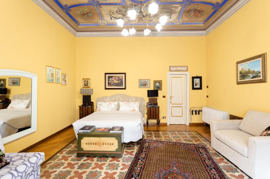 Crociferi B&B - Quarto Duplo Com Varanda