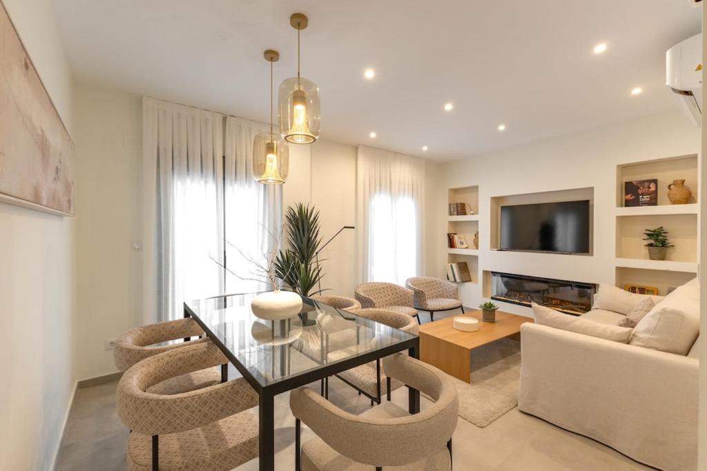 Aguilas Deluxe Suite by Valcambre