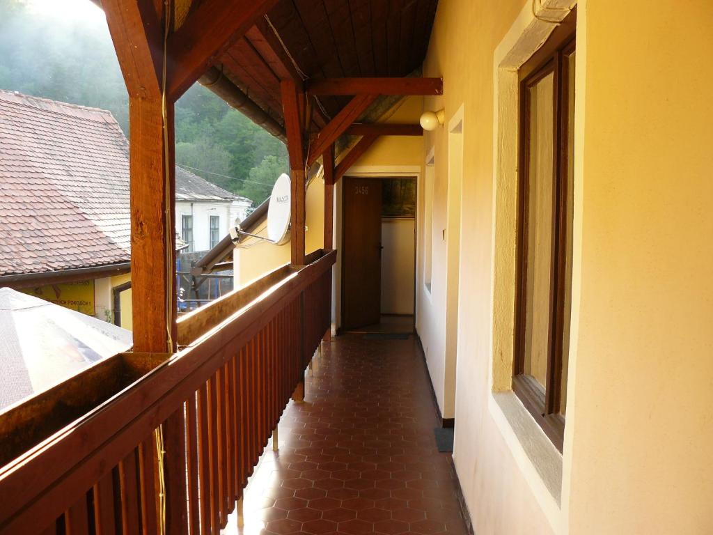 Balkón nebo terasa v ubytování Country Saloon