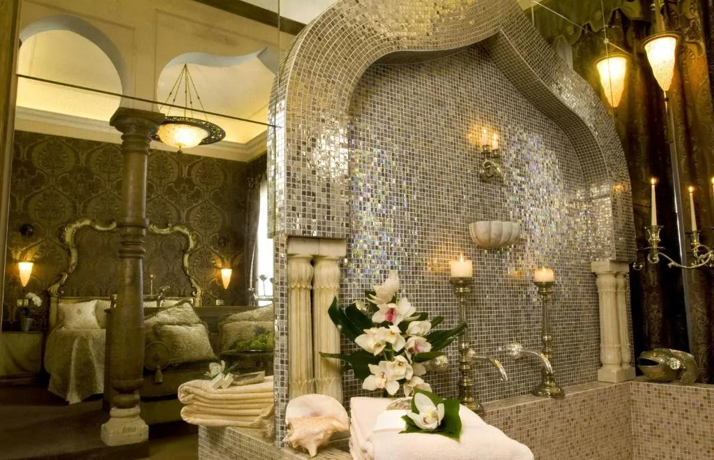 Exclusive Suite with Lagoon View