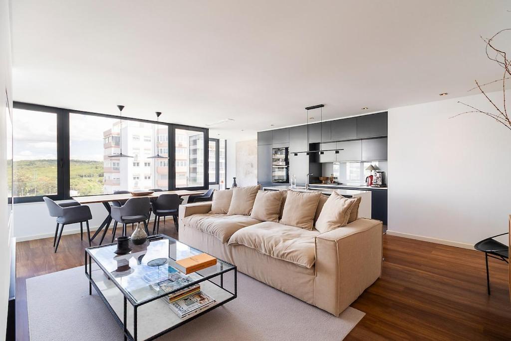 Luxury 2BR Penthouse with balcony in Lisbon