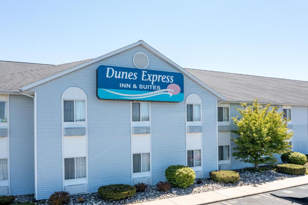 Dunes Express Inn and Suites photo