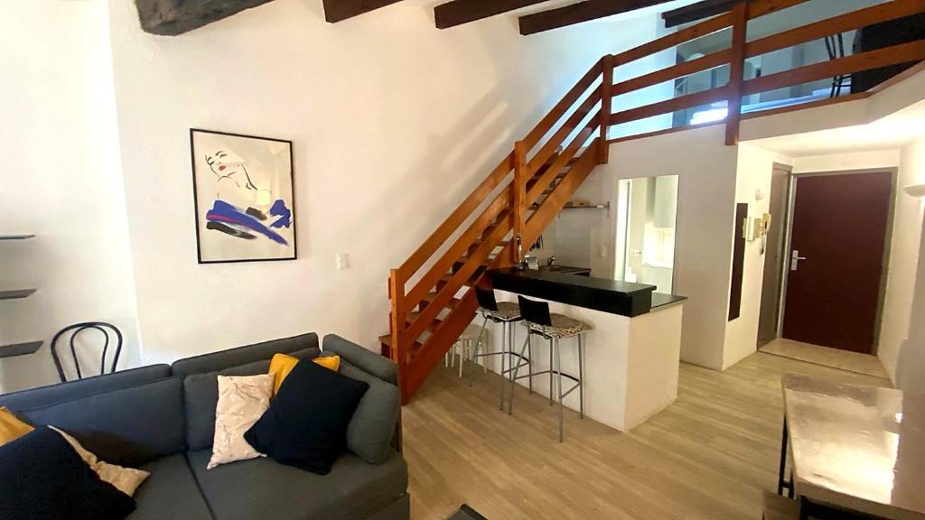 Le Cocon d'Avignon - T2 Duplex 40m2 - Centre historique Intra muros- WIFI CLIMATISATION
