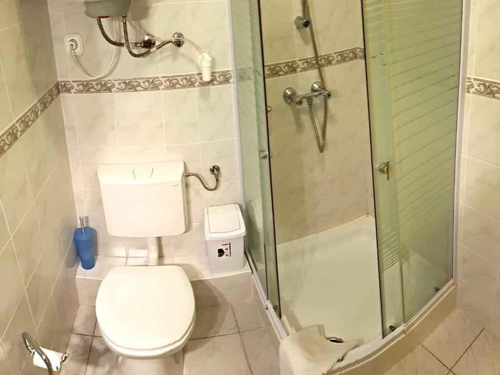 Kastélykert Apartman - Studio Apartment With Balcony