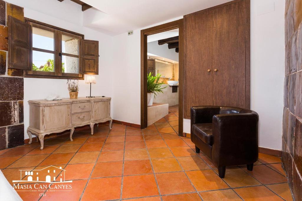 Masia Can Canyes & Spa - Queen Room - Disability Access
