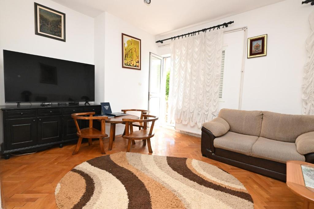 Hostel Holiday Cetinje
