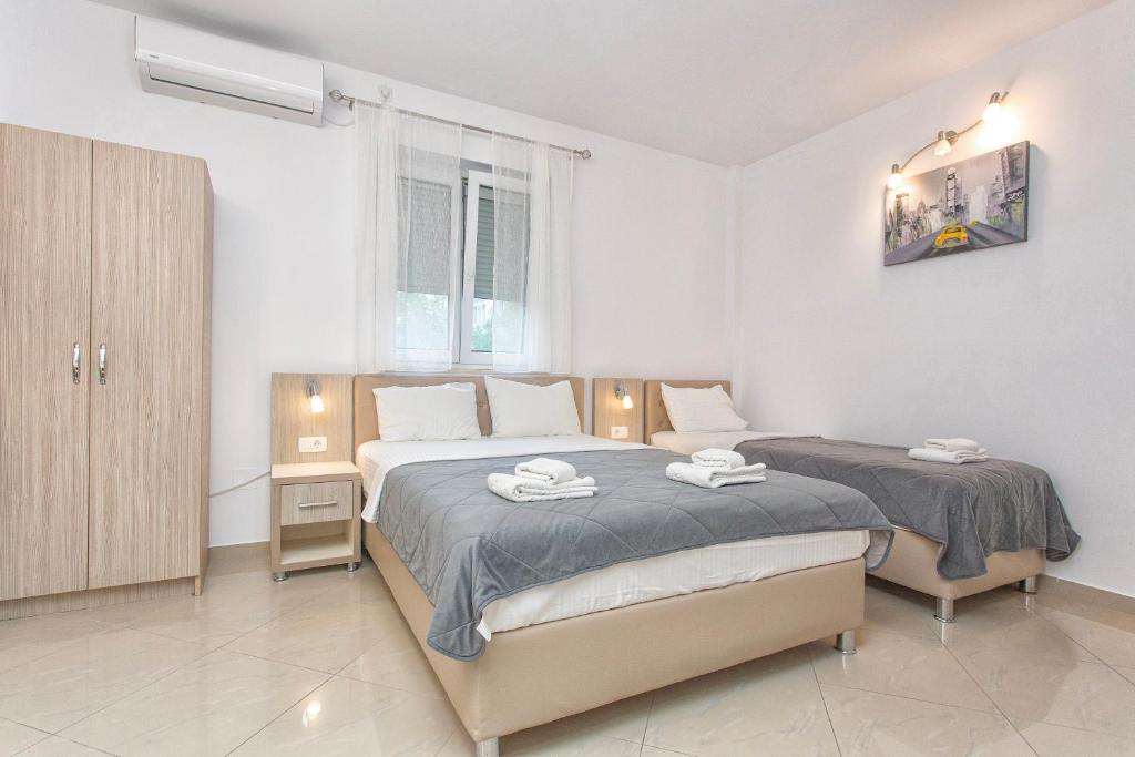 Apartments Obala - Katić - 带露台的一室公寓（3名成人）
