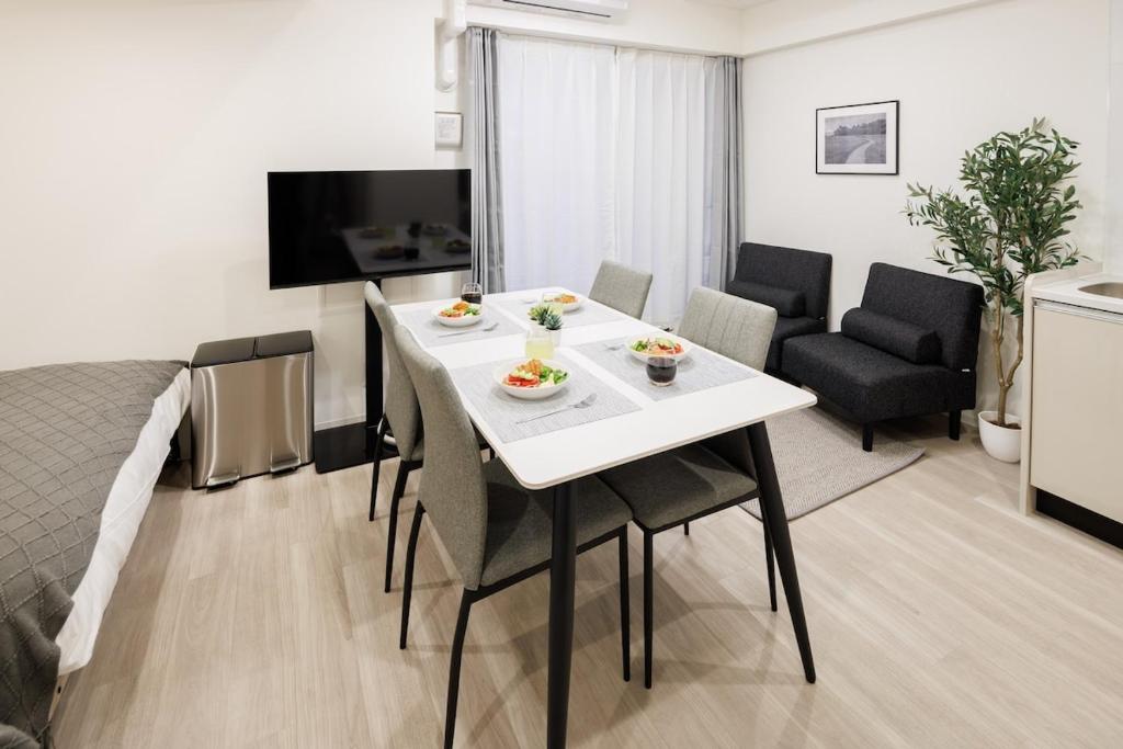 Mondomio Minami2-jo Room406
