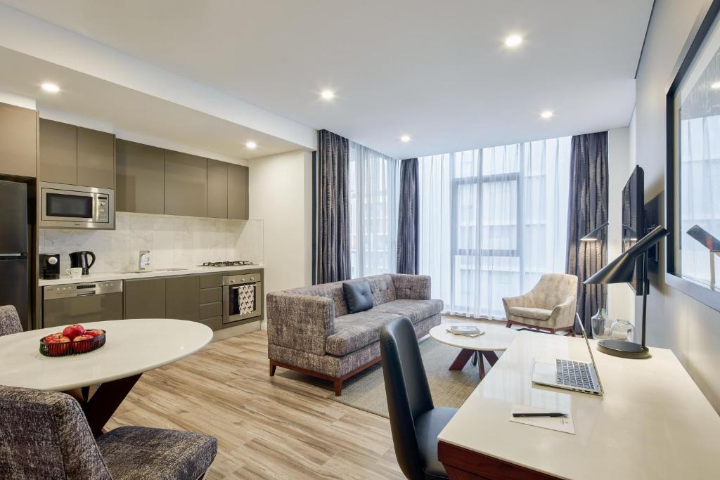 Travel Proud Meriton Suites Mascot Central - Suite Standard