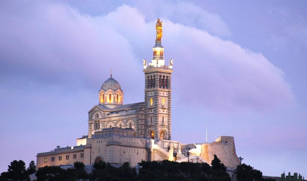 Hôtel du Sud Vieux Port - Resim 38