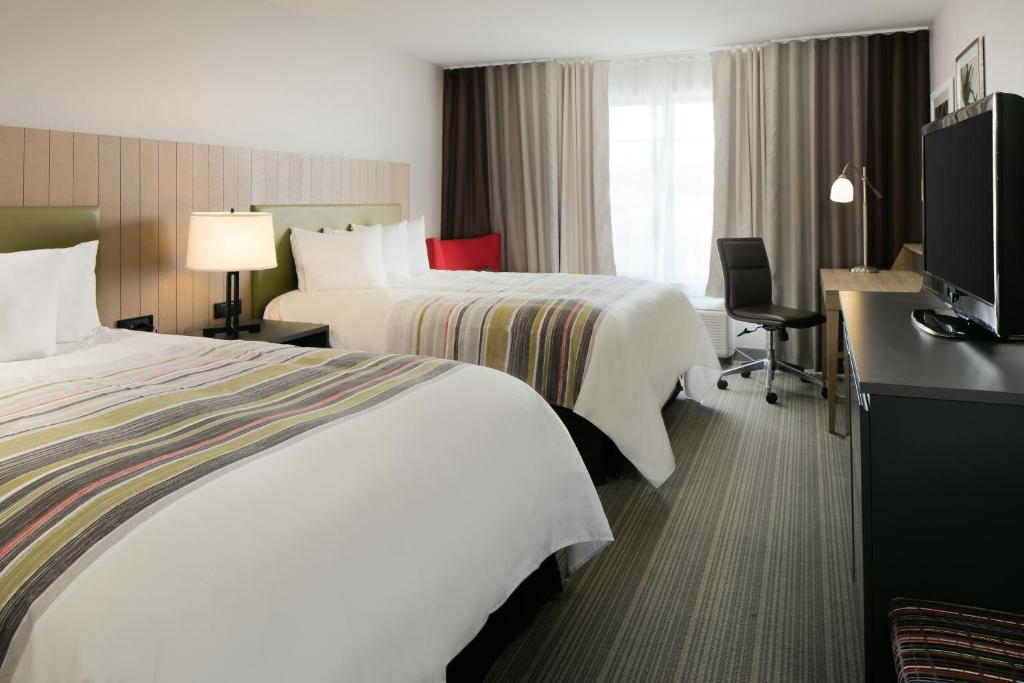 Country Inn & Suites by Radisson, Middleton - Madison West photo