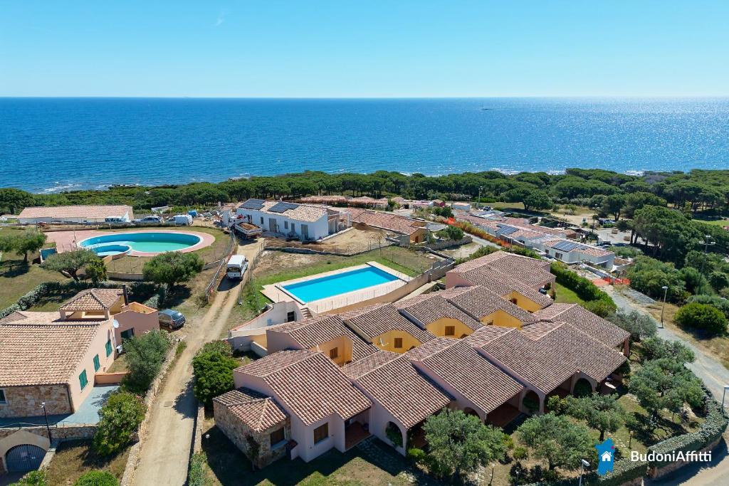 residence baia sant anna con piscina