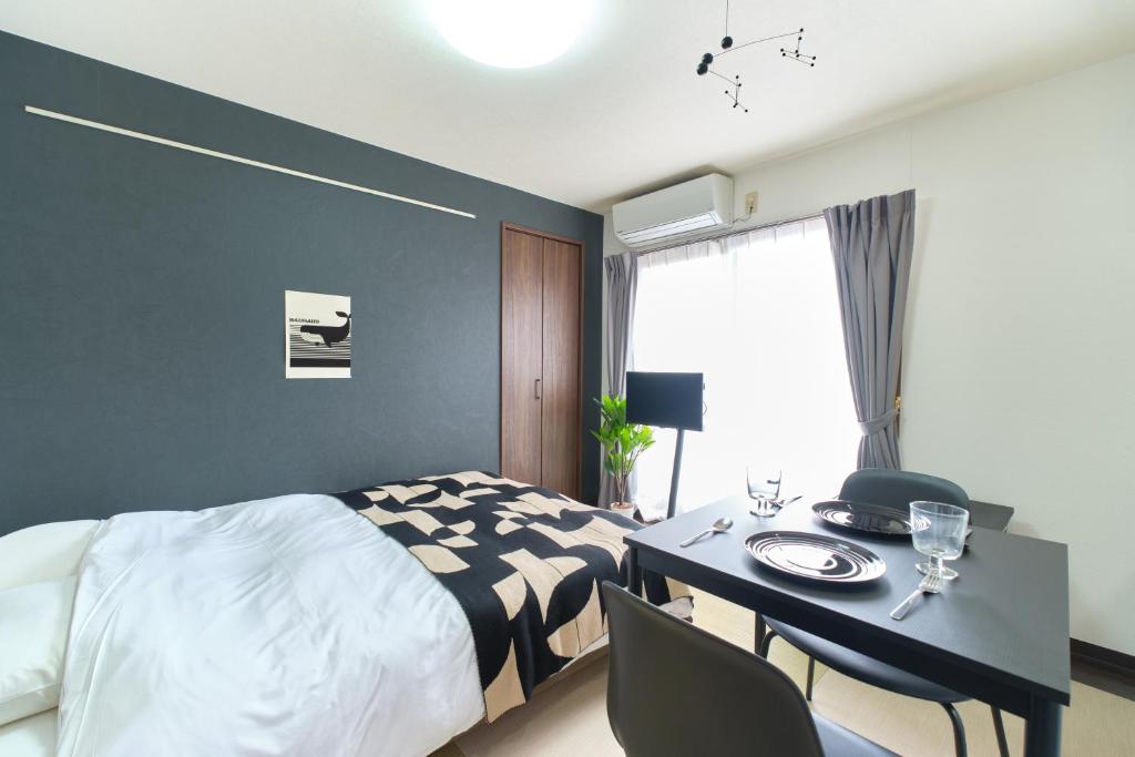 Shimoshinmei Apartment by Tranova