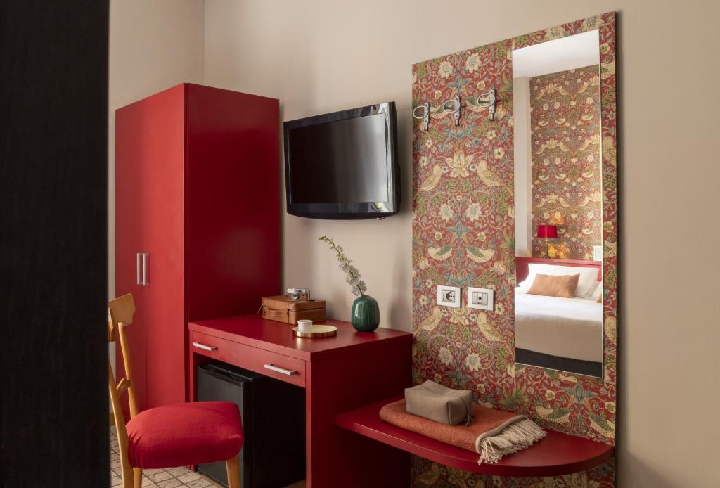 Monti First - Small Double Room